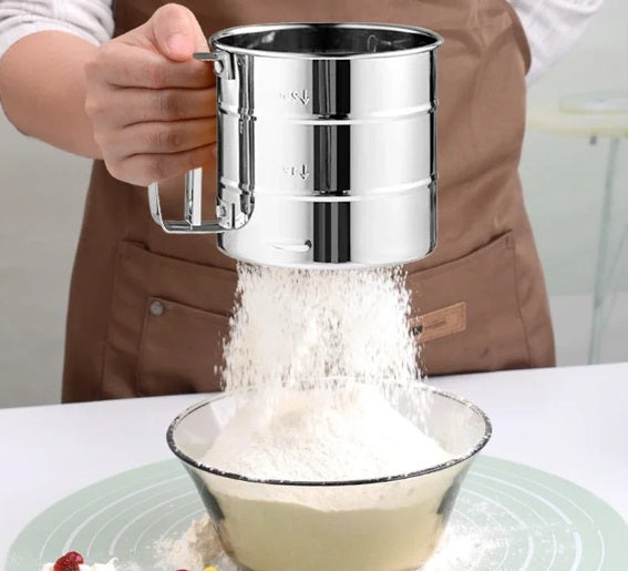 Cana din Inox cu Sita pentru Cernut Faina sau Zahar